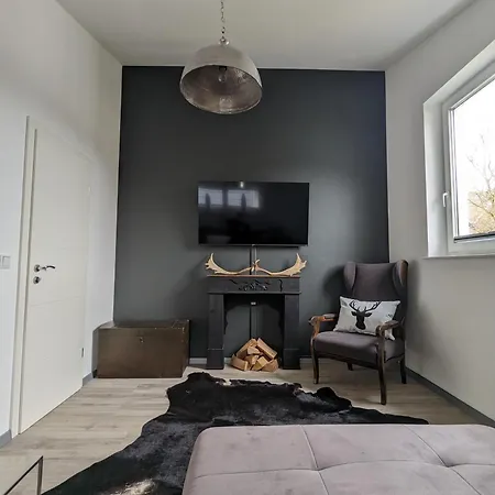 Hans Hirsch * فيرنغروده